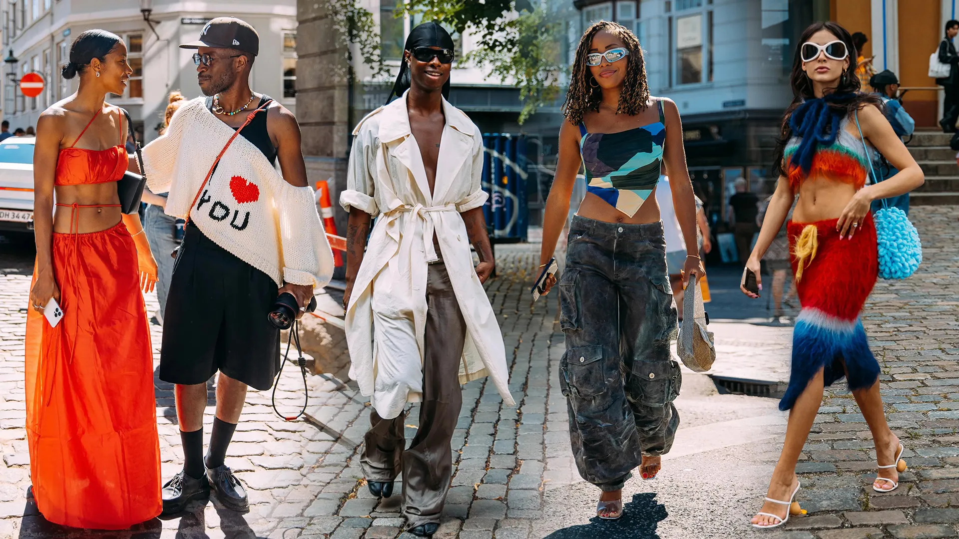 Entdecken Sie Urban Chic: Die Vielfalt der Streetstyle Bekleidung