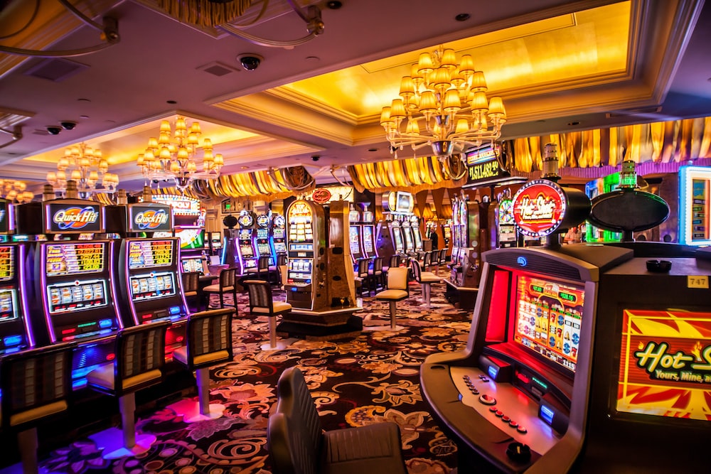 Jackpot Journeys: Exploring Online Warisanbola Casino Wonders
